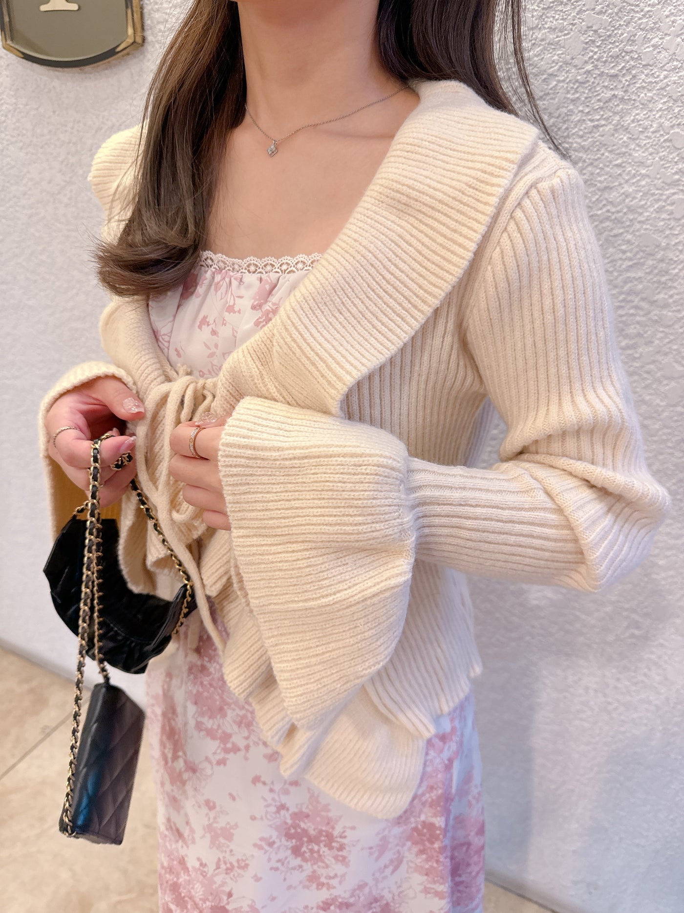 フリルニットカーディガン