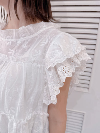 Shoulder Frill Blouse
