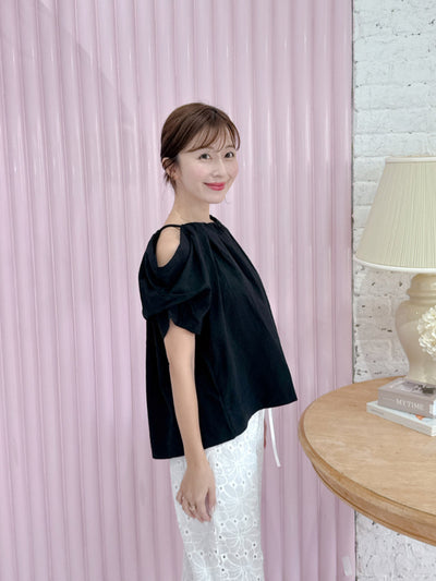 Black Puff Tops