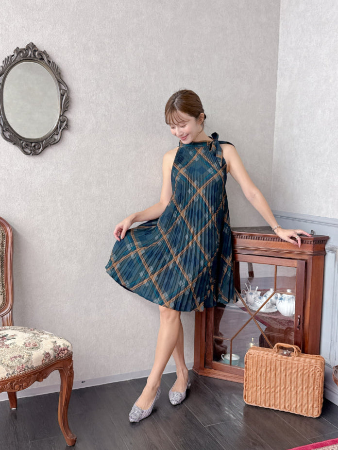 Check Pleats Dress