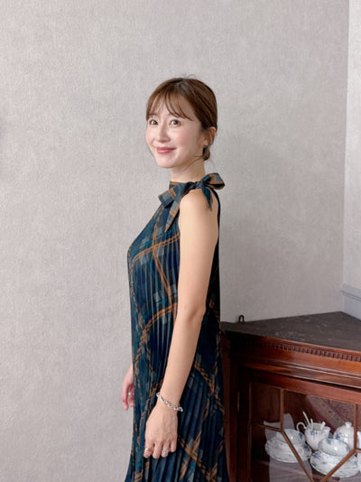 Check Pleats Dress