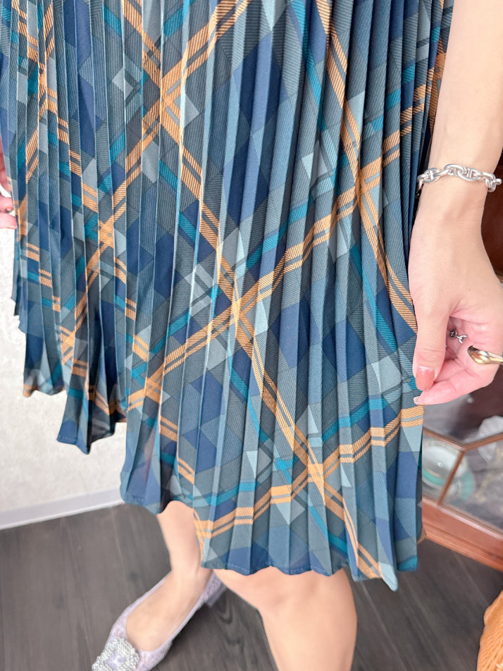 Check Pleats Dress