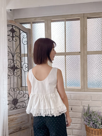 Frill Crop Blouse